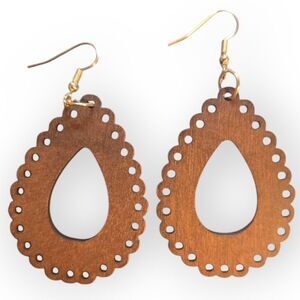 Elegant Brown Teardrop Earrings
